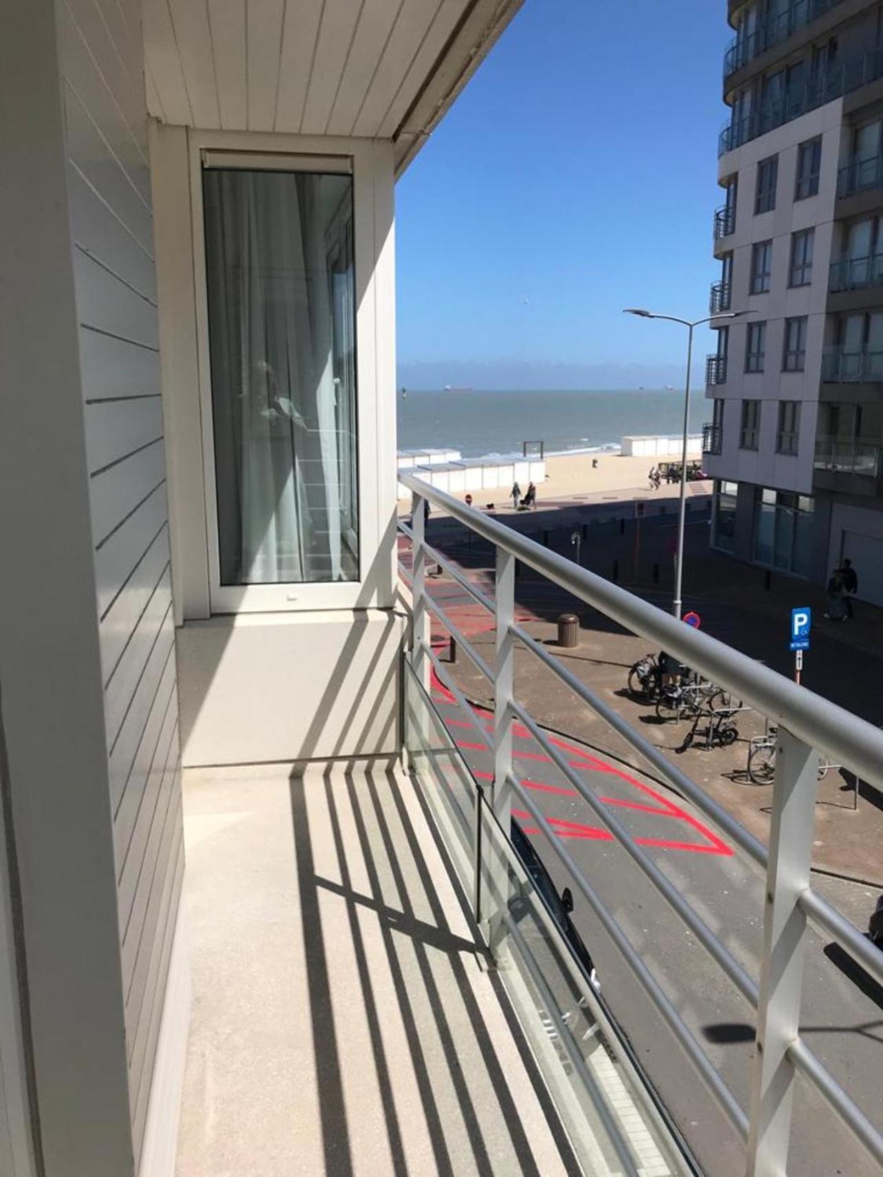 Urbanstay Suites - Beachfront Apartment In Knokke Exterior foto